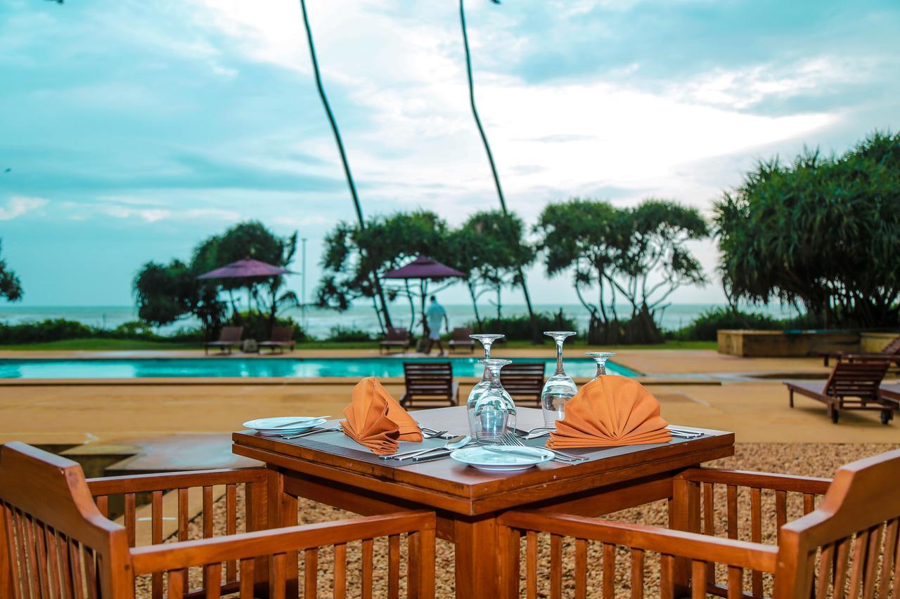 Grand Beach Wadduwa Exterior foto